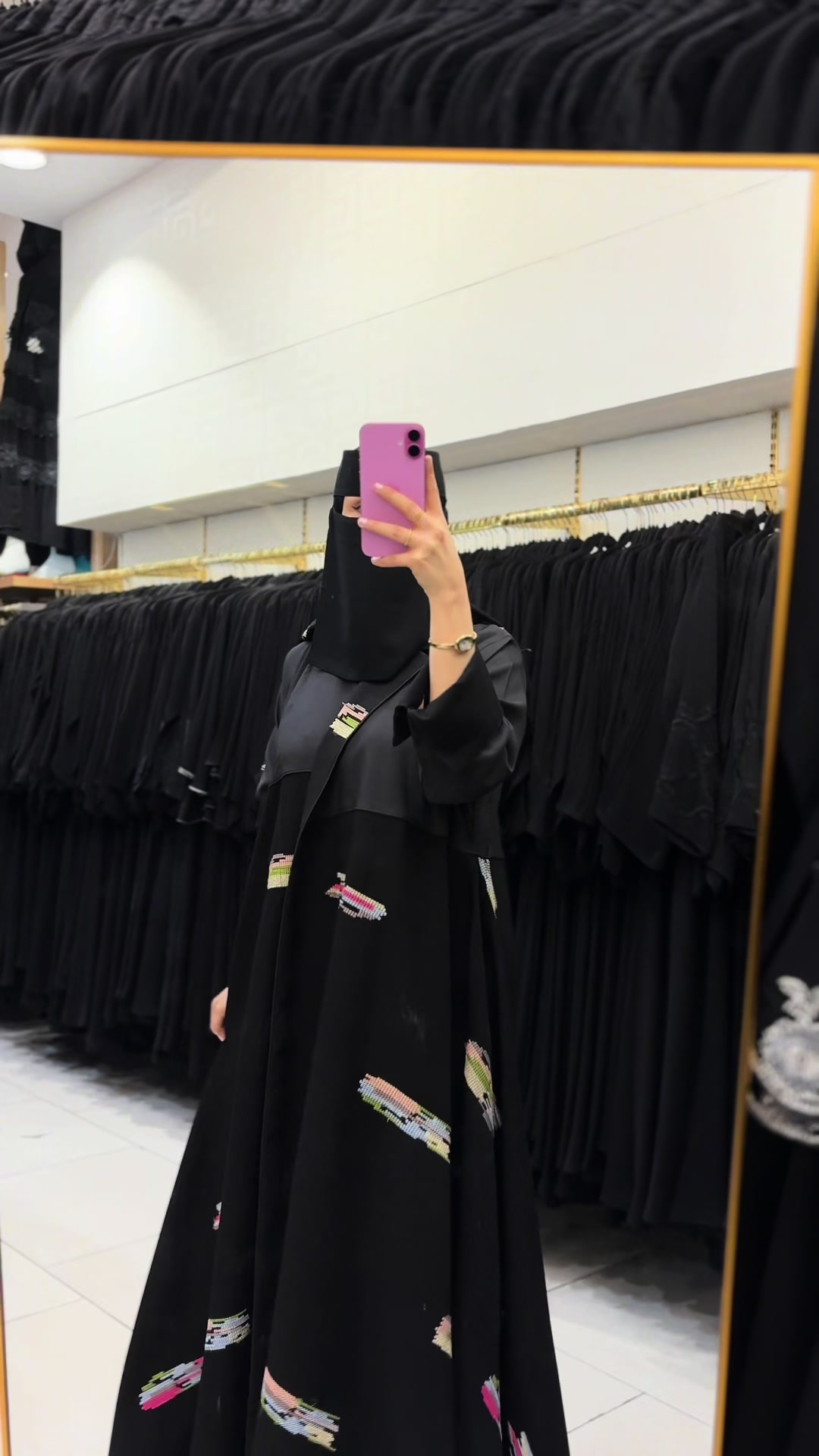 @عبايات يونا (فرع أبها)