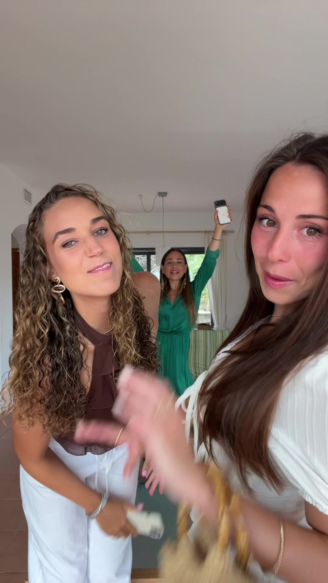 @tini