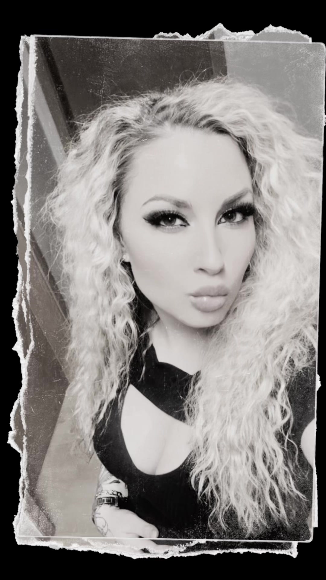 @TheRealHuntress