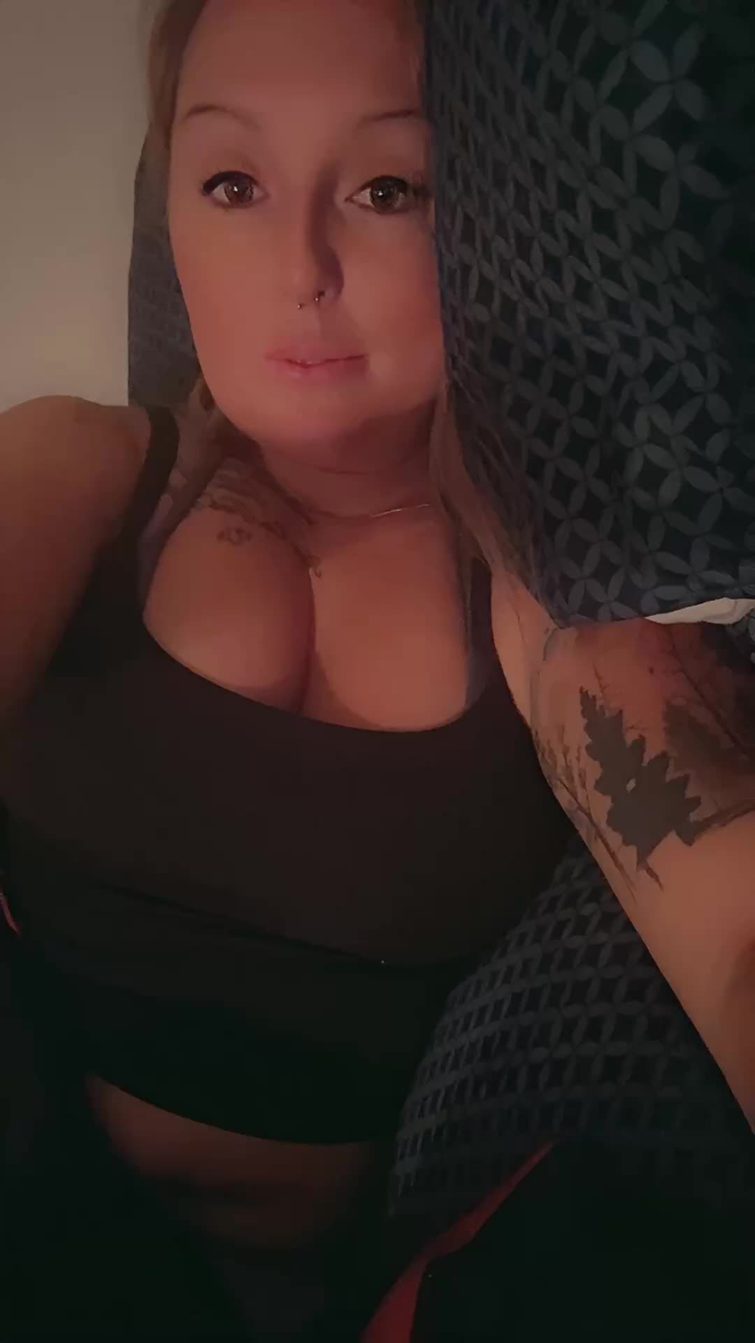 @Simply_E🦋