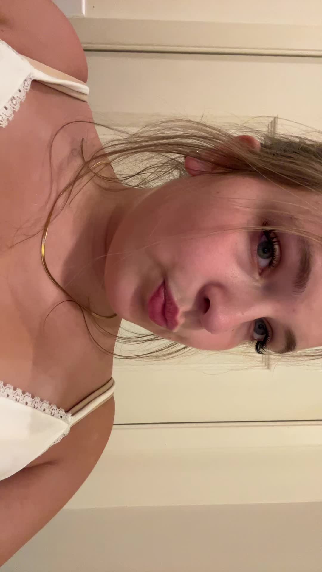 @𝒸ℯ𝓁𝒾𝓃𝒶