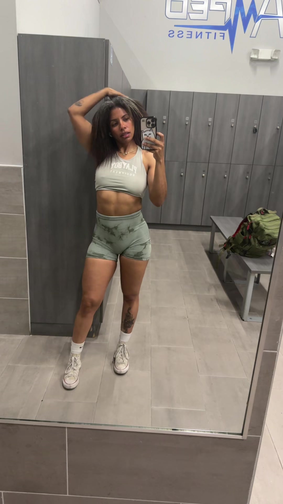 @Ana