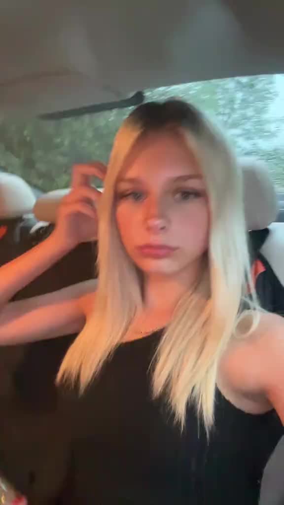 @Mariella✝️