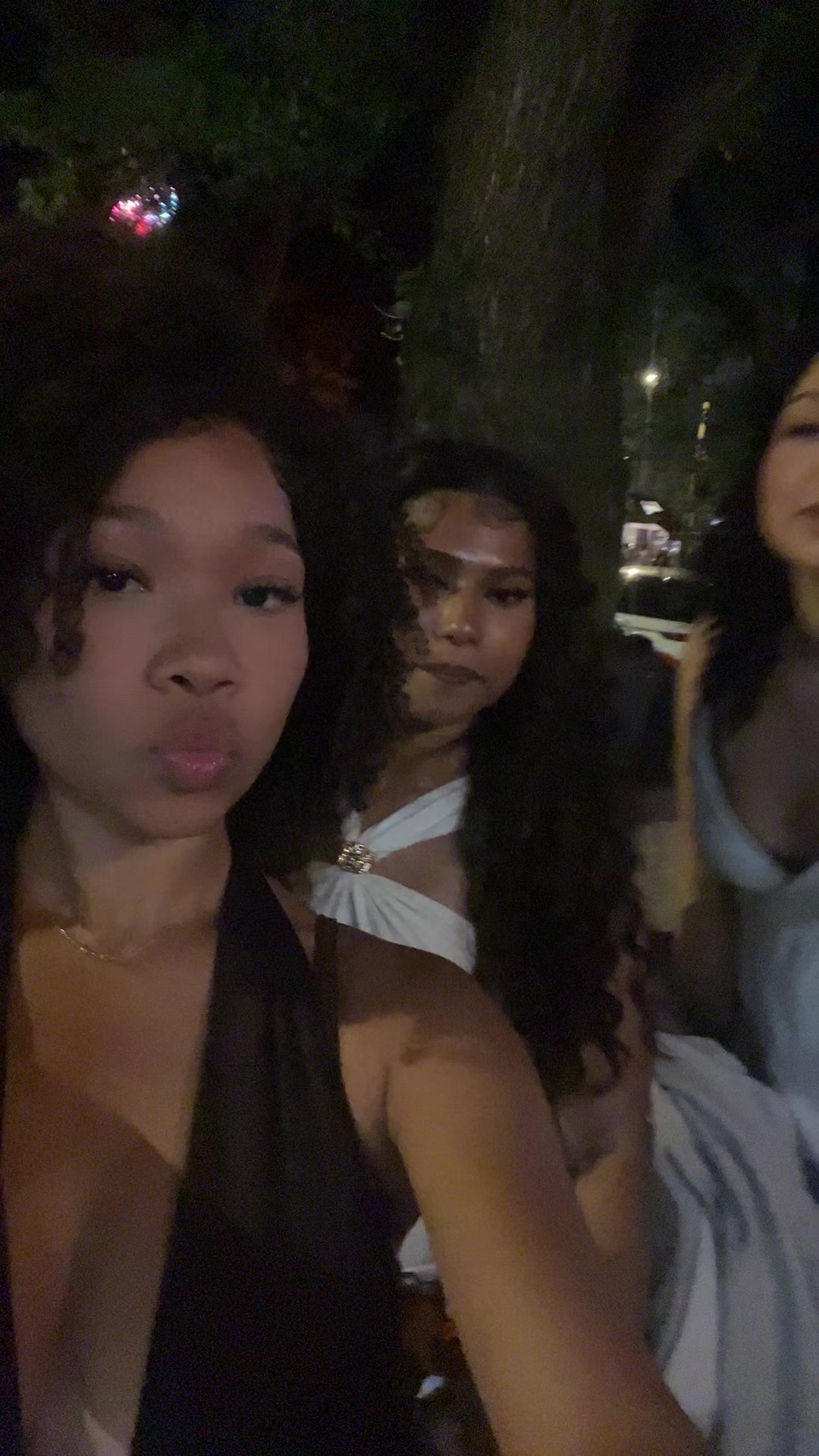 @anayah 🧏🏽&zwj;♀️