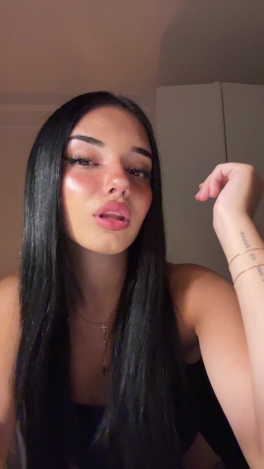 @𝑳𝑰𝑨🪷