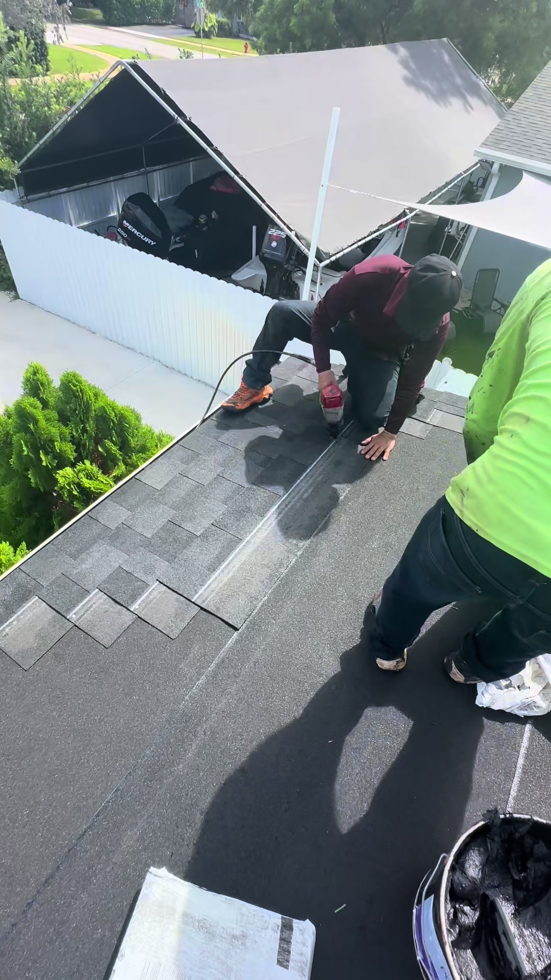 @Hustle Roofing
