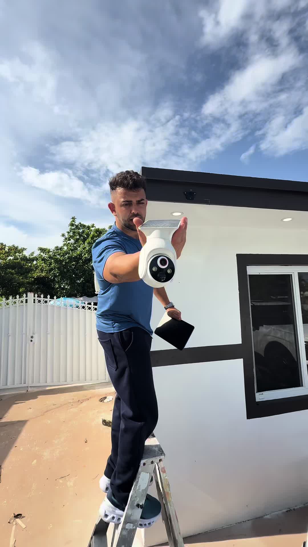 @jonnyq_shop