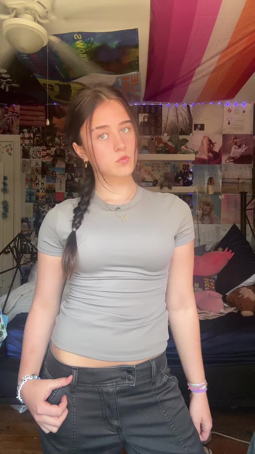 @hallie️💜