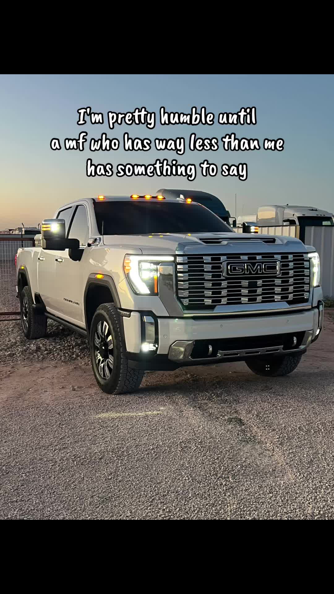 @super_slowmaro_