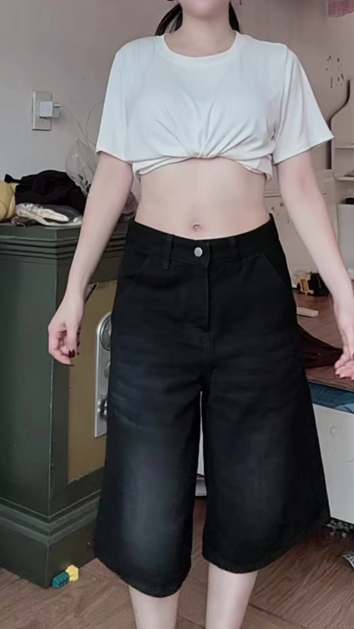 @Nguyệt