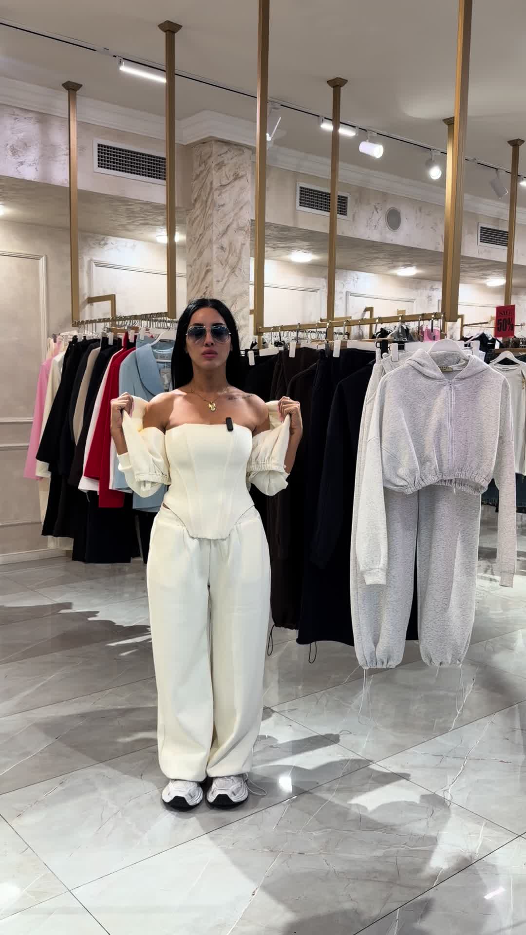 @Vi Fashion