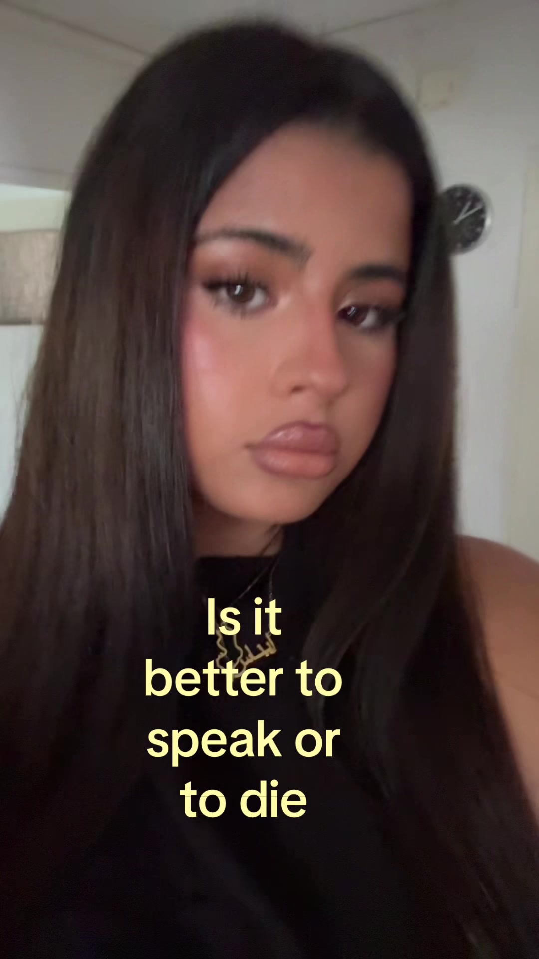 @⃟