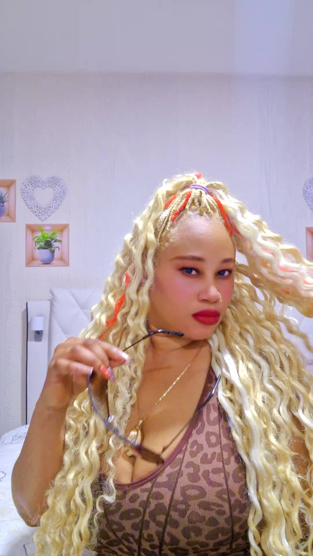 @legit Queen Ent