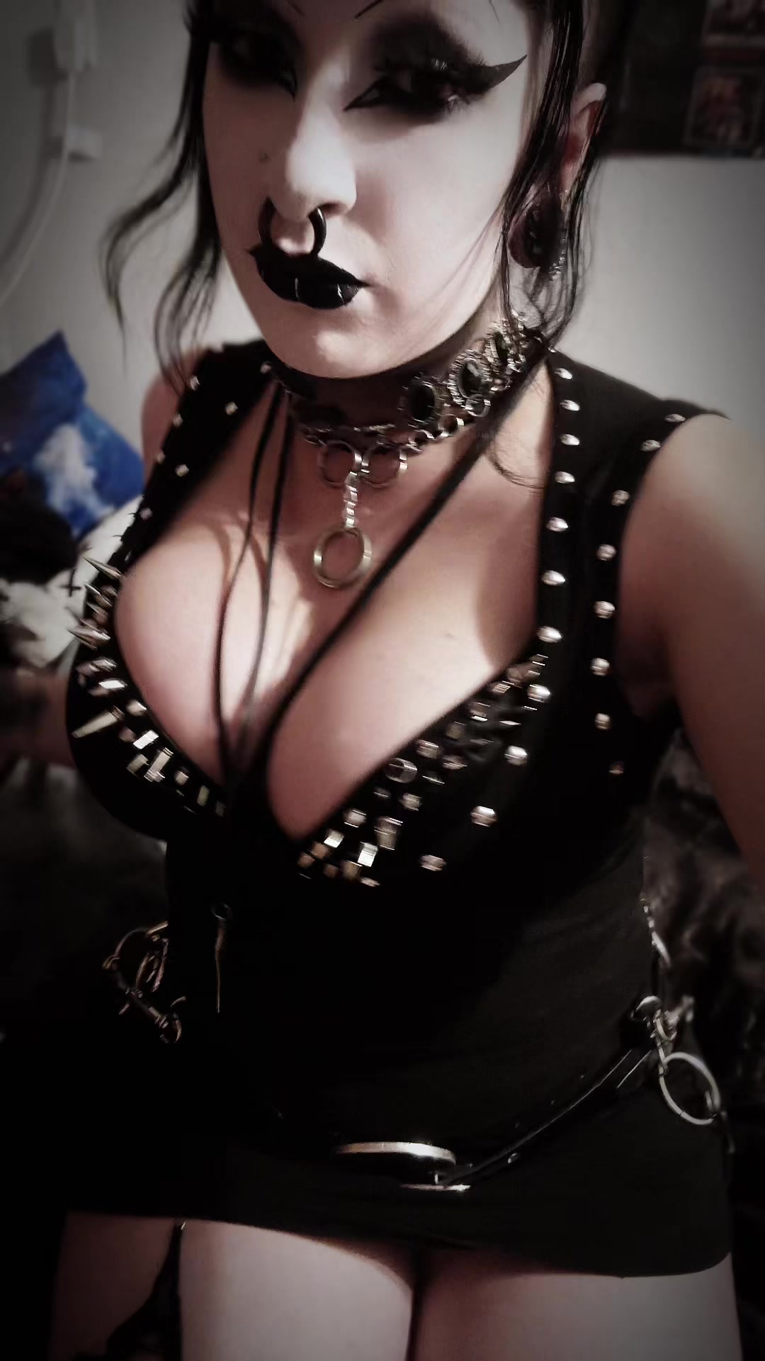 @☠︎︎༒︎✞︎𝕵𝖚𝖓𝖊☠︎︎༒︎✞︎