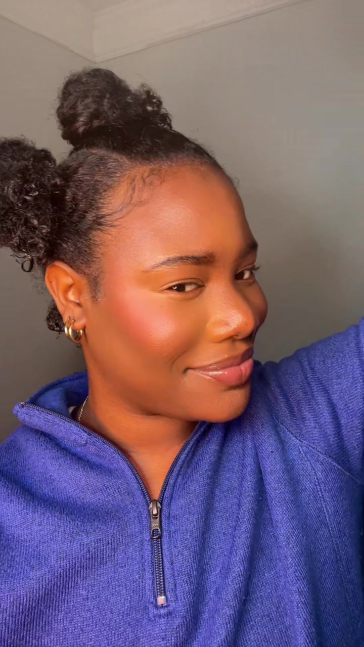 @ADOREMONIFA