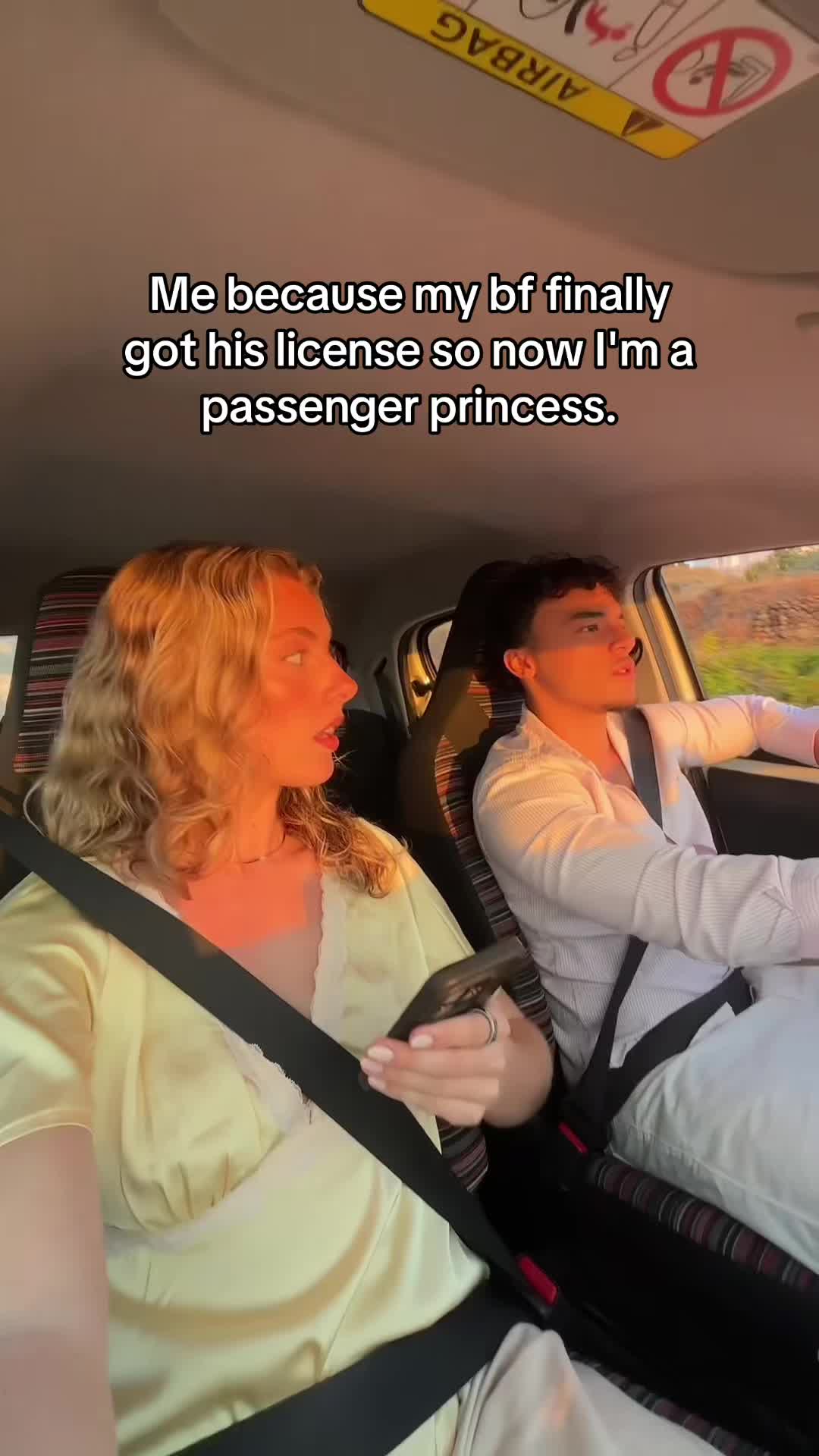 @Arwin & Clara 🧑🏽&zwj;🦱👩🏼