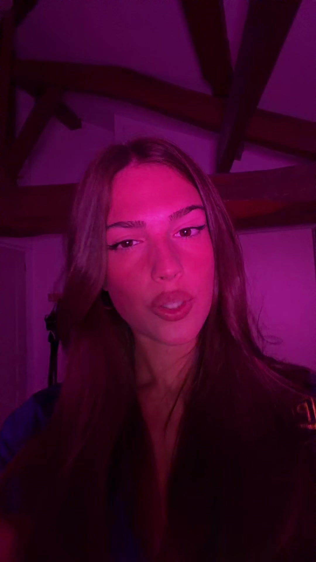 @julia_adx