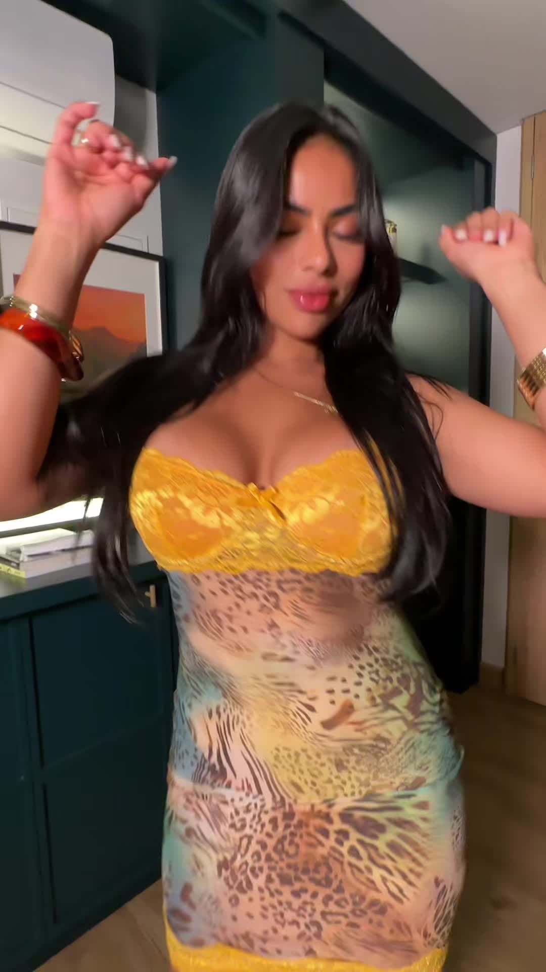 @imcanela_