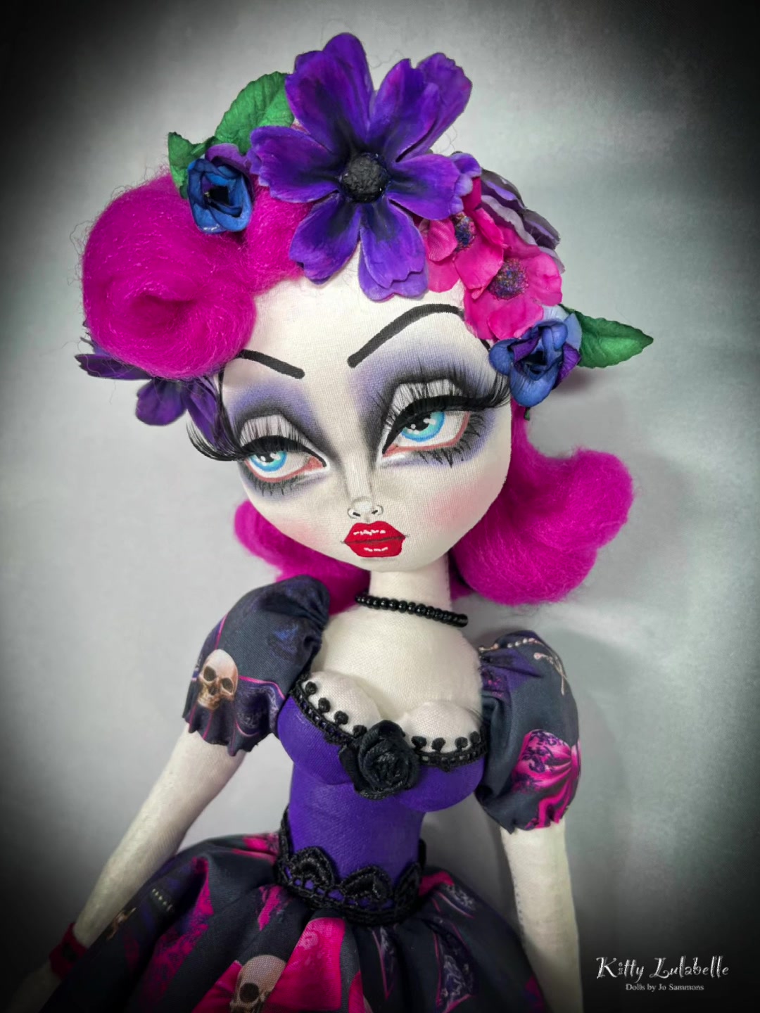@damnatodolls