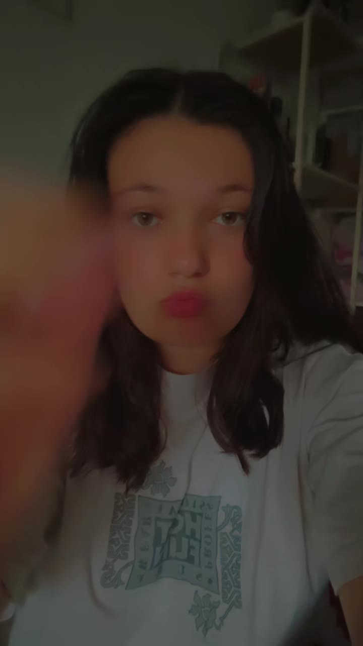 @Alix🐝