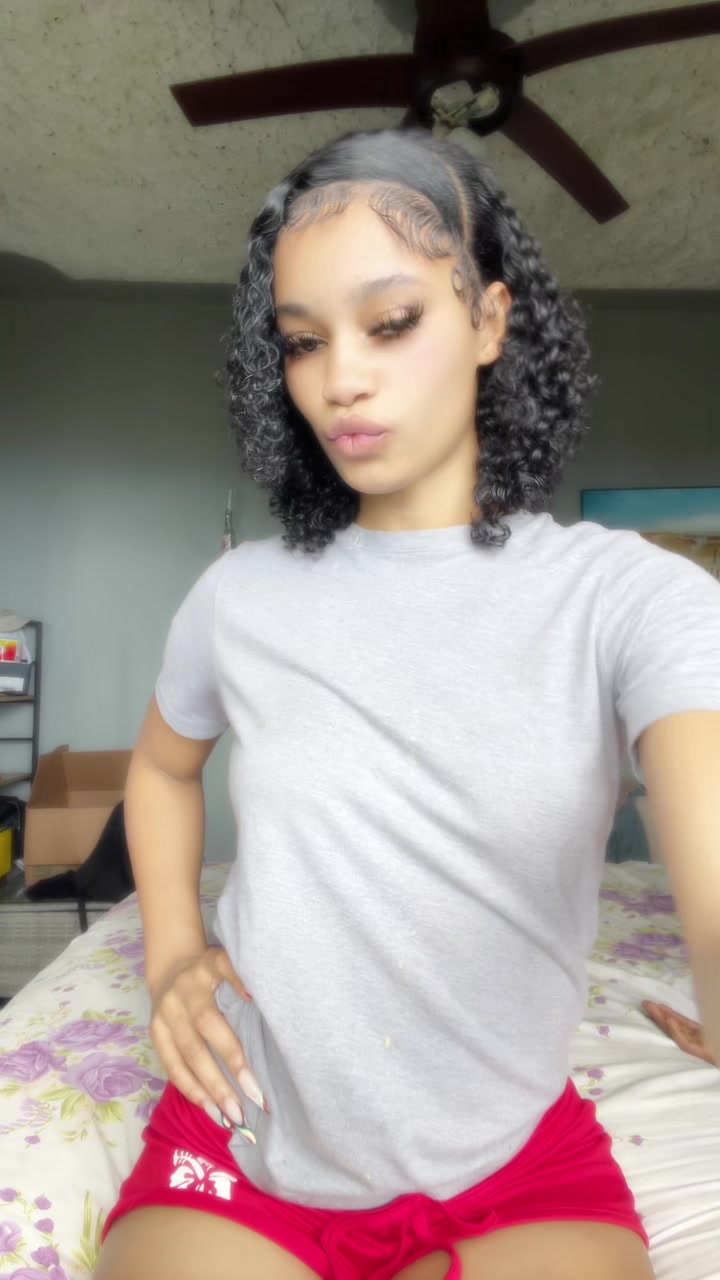 @Zazzy🌸🫧
