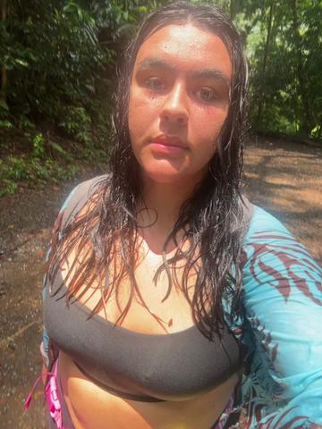 @traumatizedbhaddie
