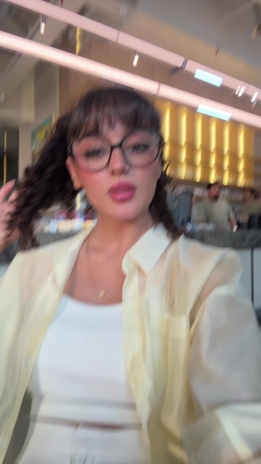 @iihelliyaa