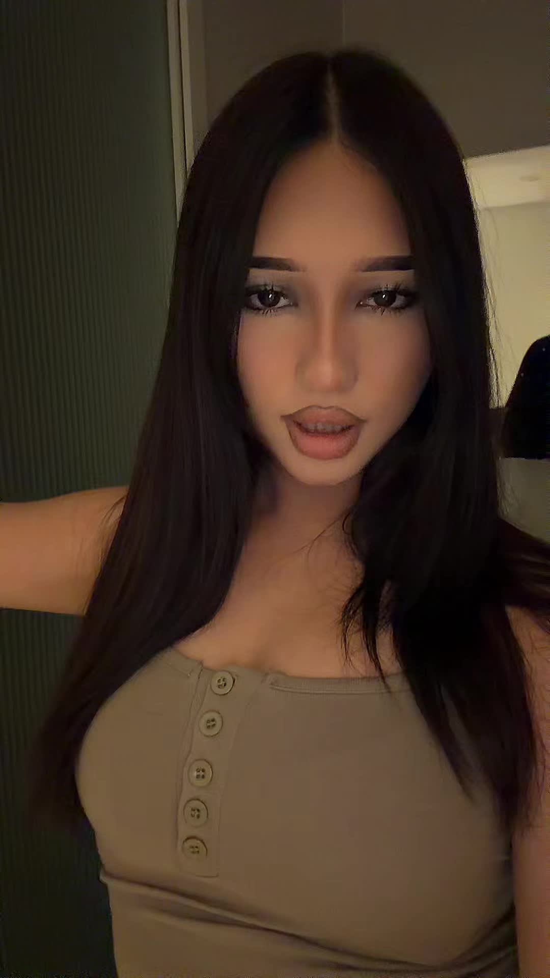 @moonay