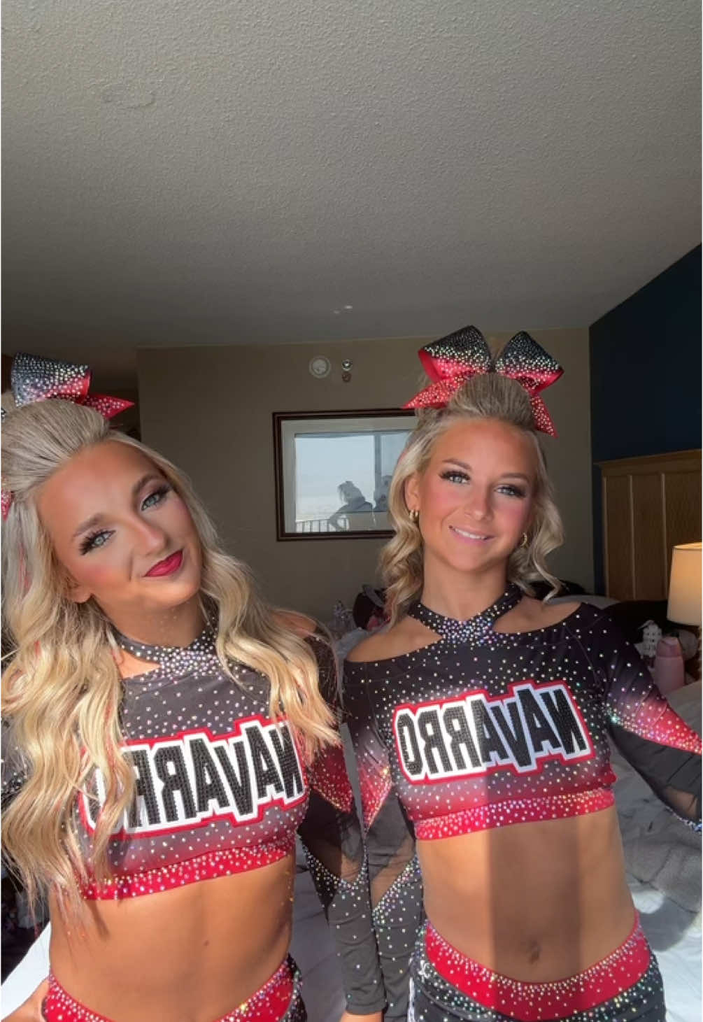 @halliegreen_