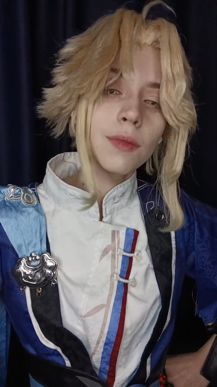 @_cherry.cos_