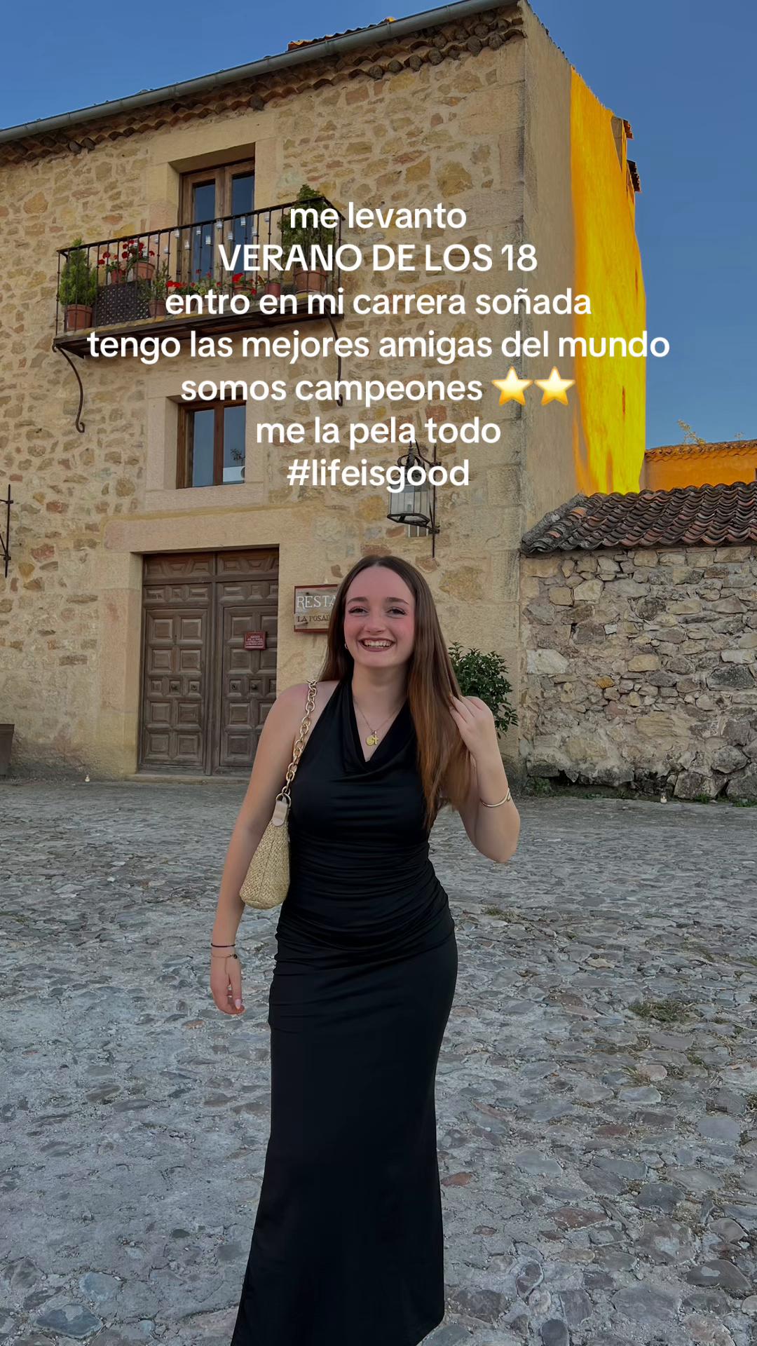@juliaajf_