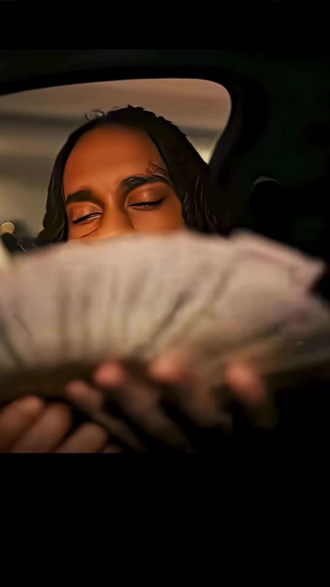 @Grandekarlos