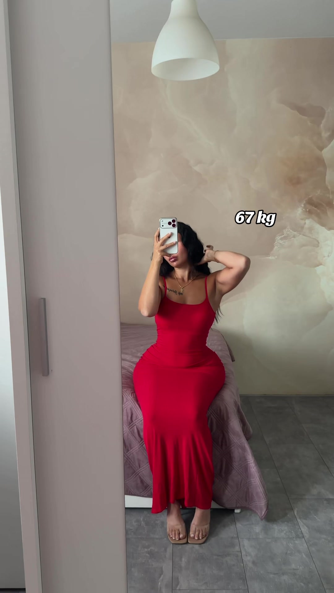 @EllxFit