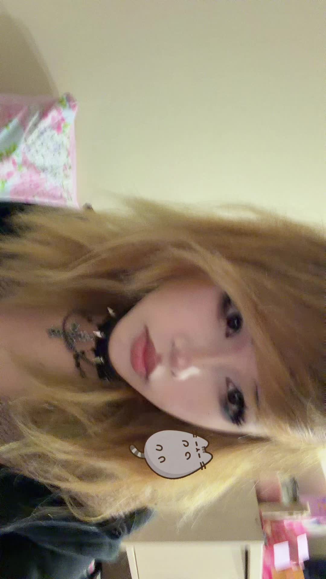 @strawberrydazaii