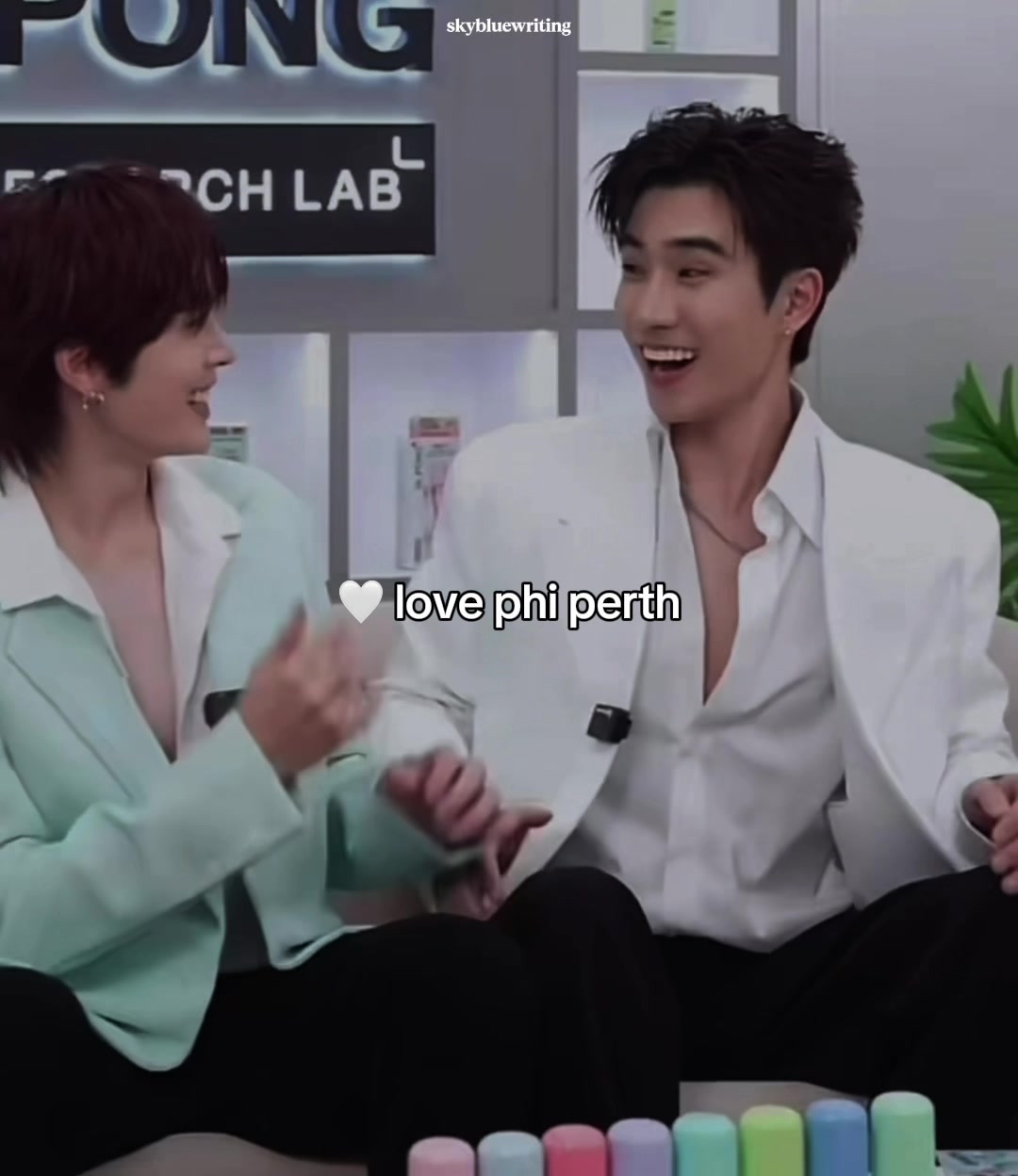 @Laura 🩵
