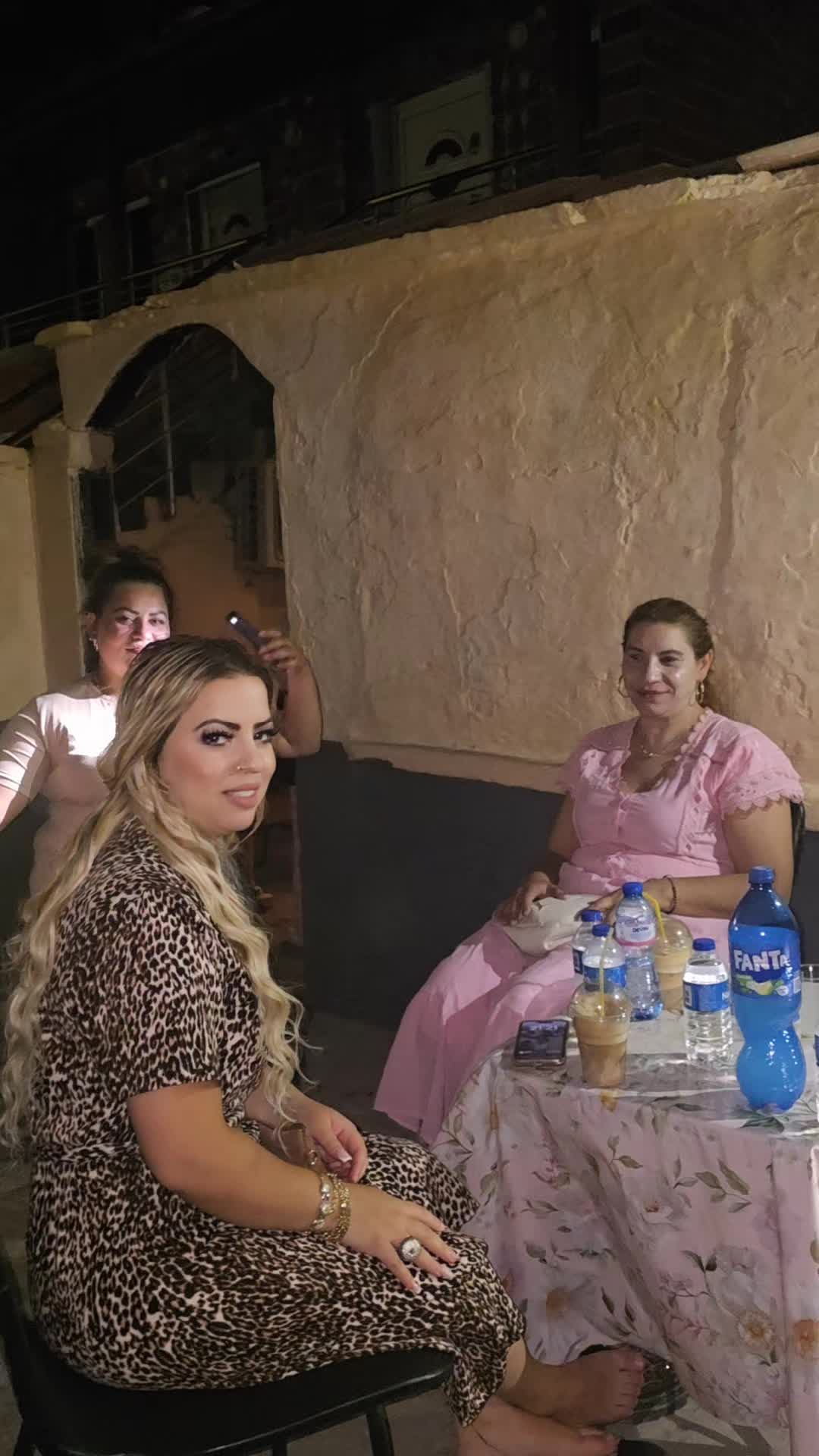 @Anuschka