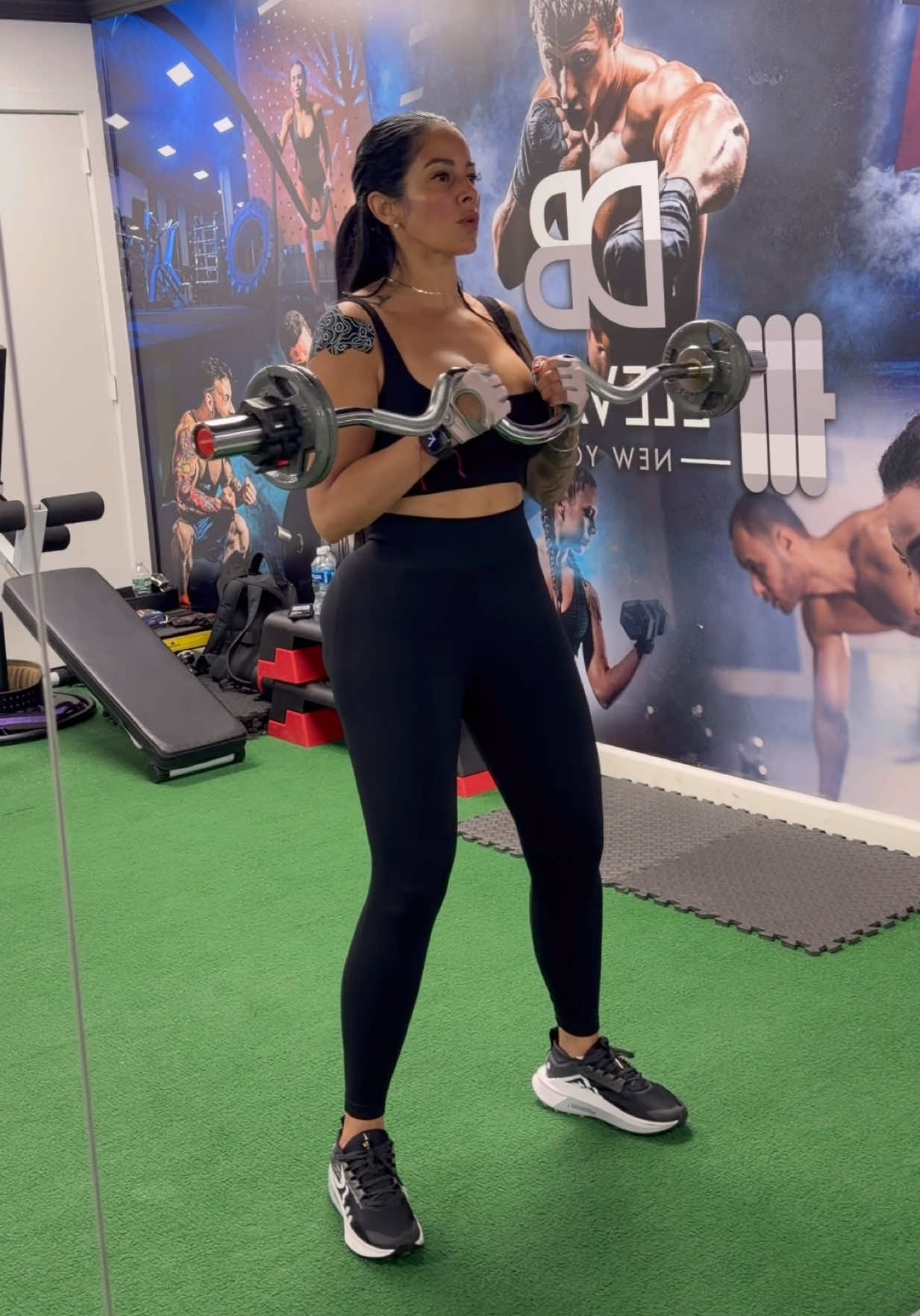 @MsBellaImage