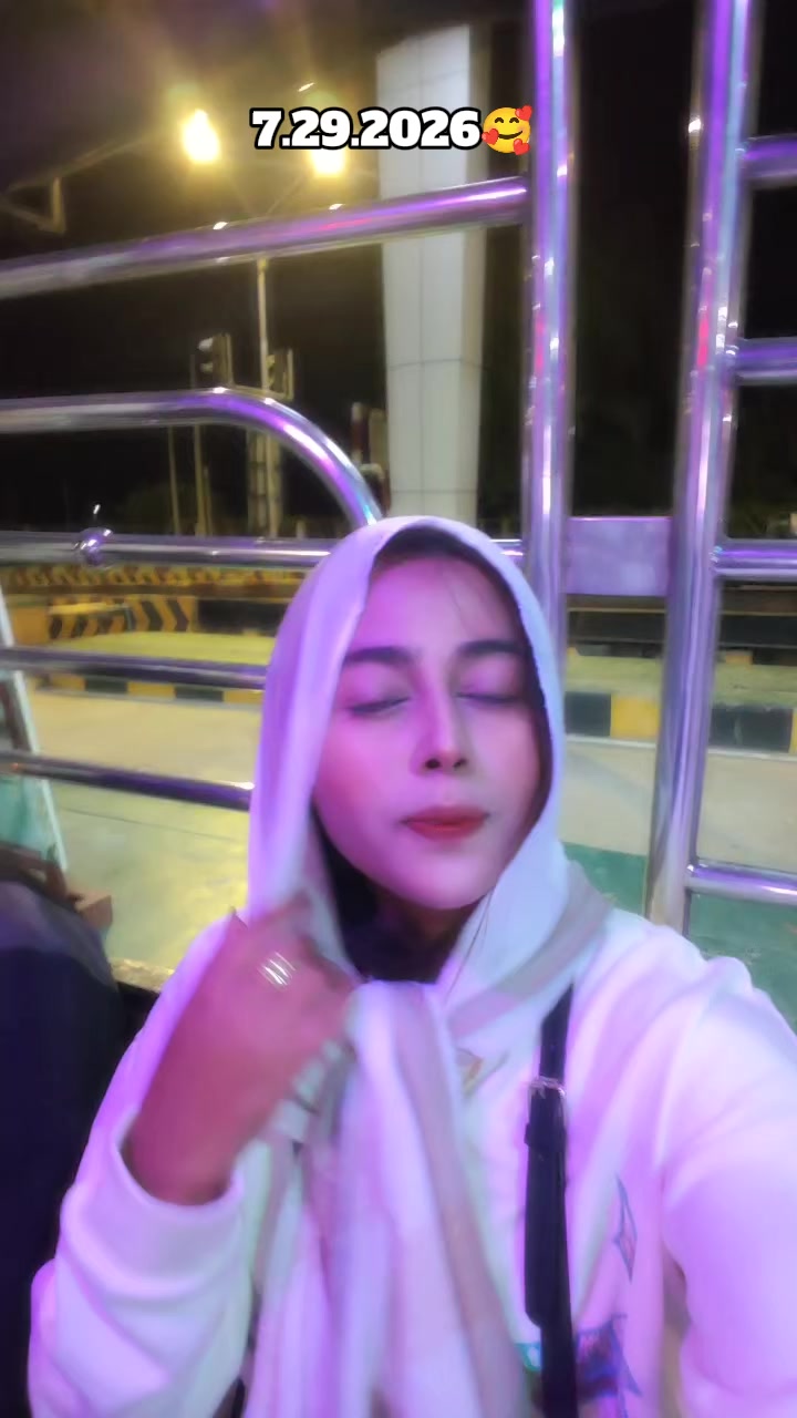 @ဖီလေး👸6.9.M👸