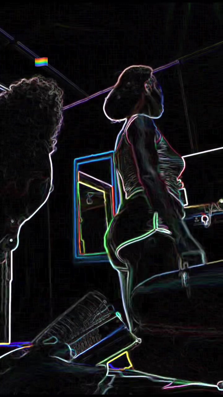 @Only daughter🤍🖤🏳️🌈