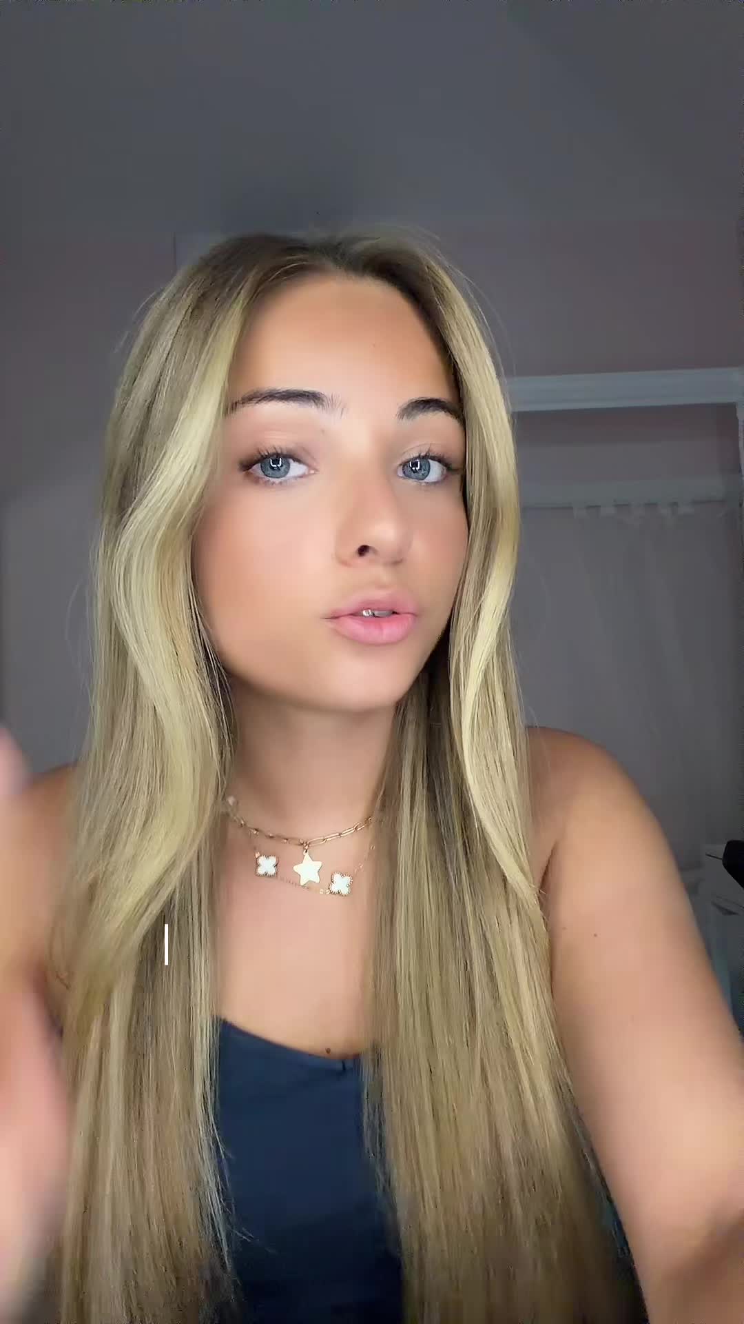 @odélia