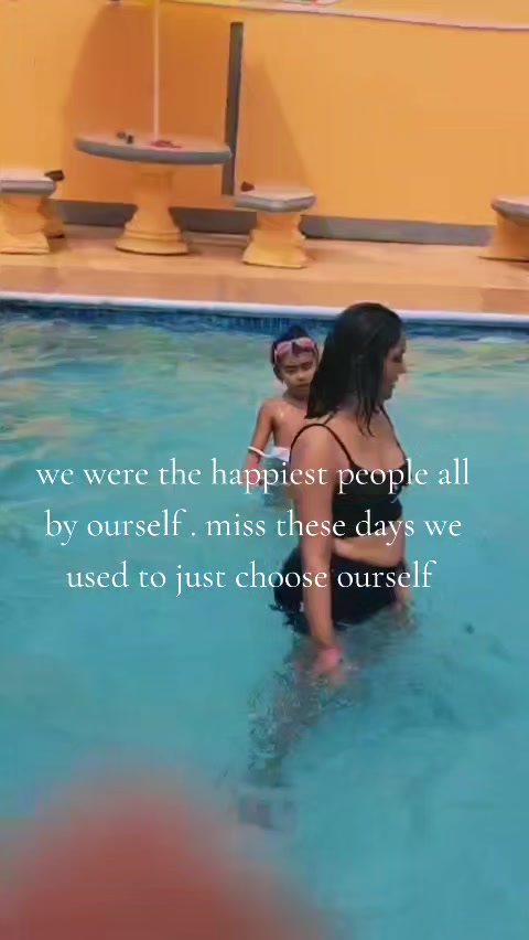 @Ash. (" ;")👋