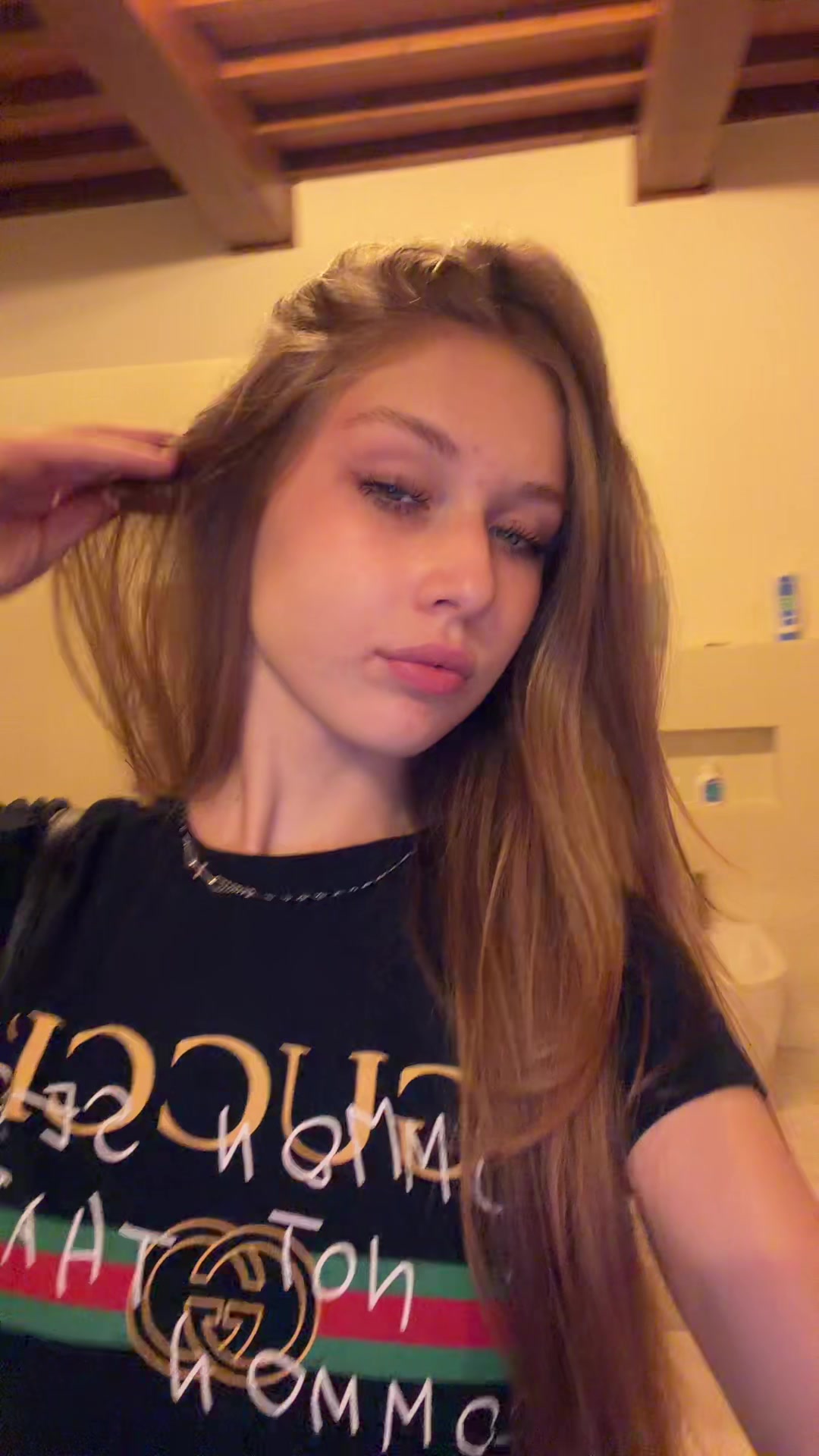 @arixnnq__