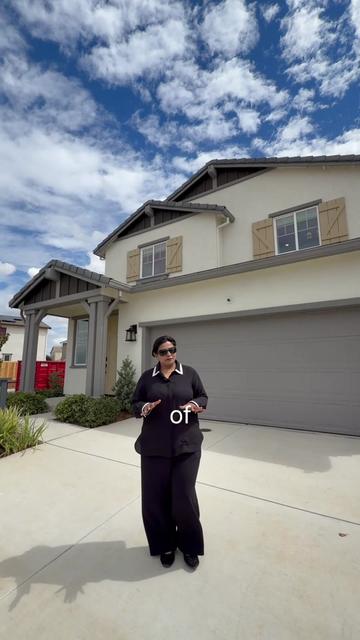 @Akta | Family Realtor®