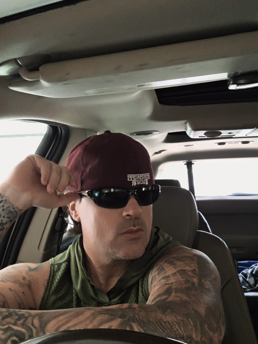 @b_dat_dude79