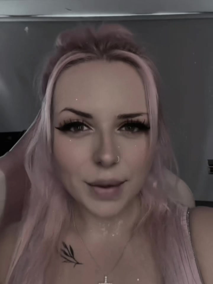 @megsyyxo