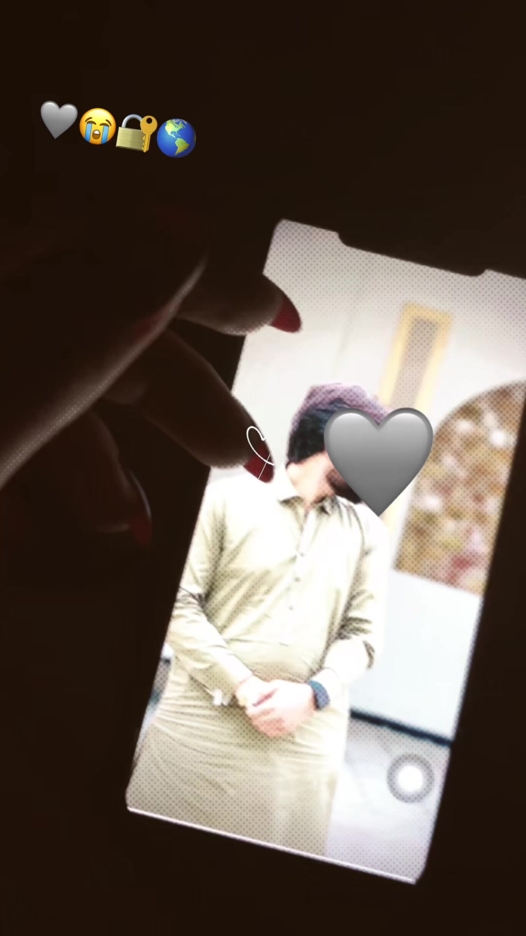 @ELISA🤍⚜️✨