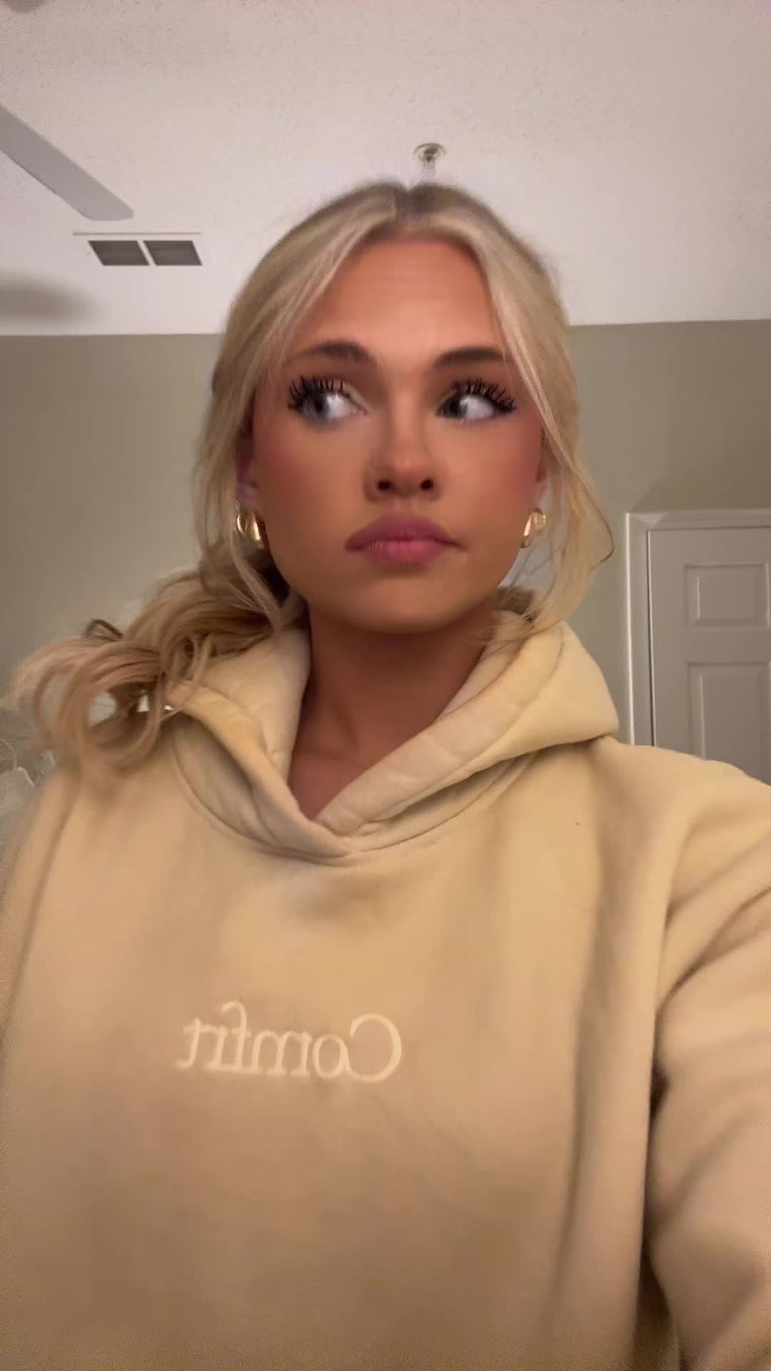 @Avaaa