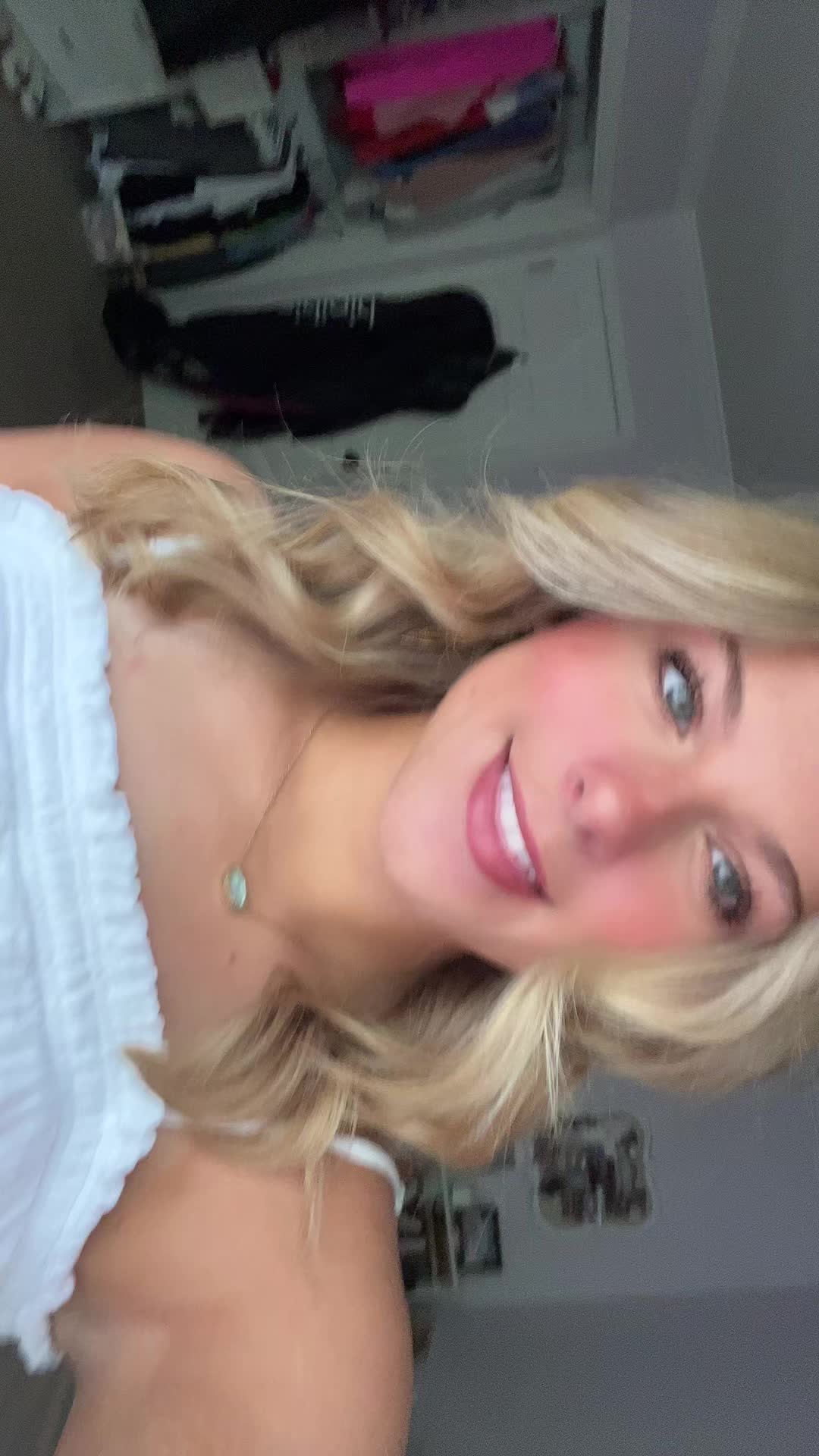 @averyhill24