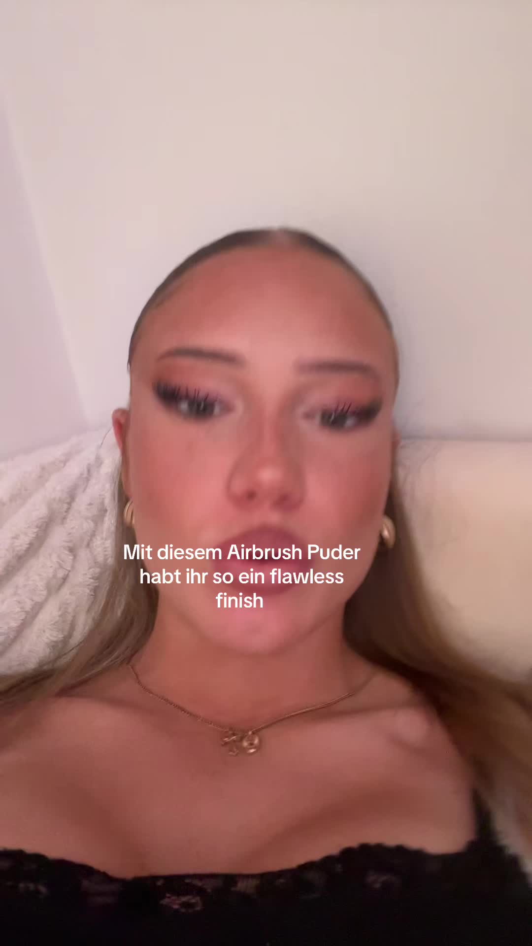 @_leasofie_