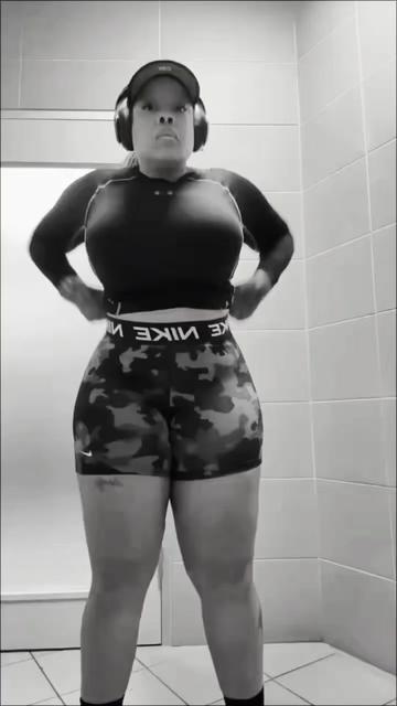 @cashnmyhand_